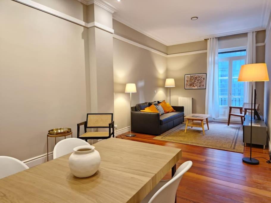 Gran Via & Parking Gratis By Aloha Appartamento Bilbao